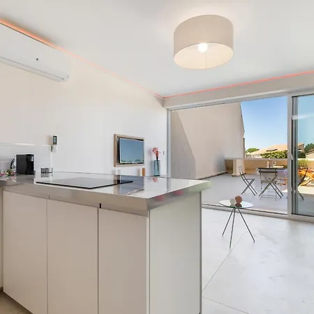 Village Naturiste R4n - Le Nest Heliopolis Luxe Apartament *