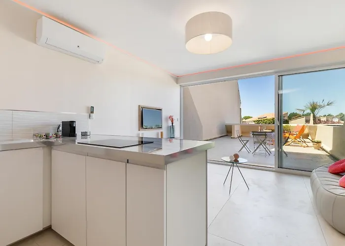 Love Nest Luxe - Terrasse - Design - Plage A Pied - Parking - Village Naturiste Apartment *