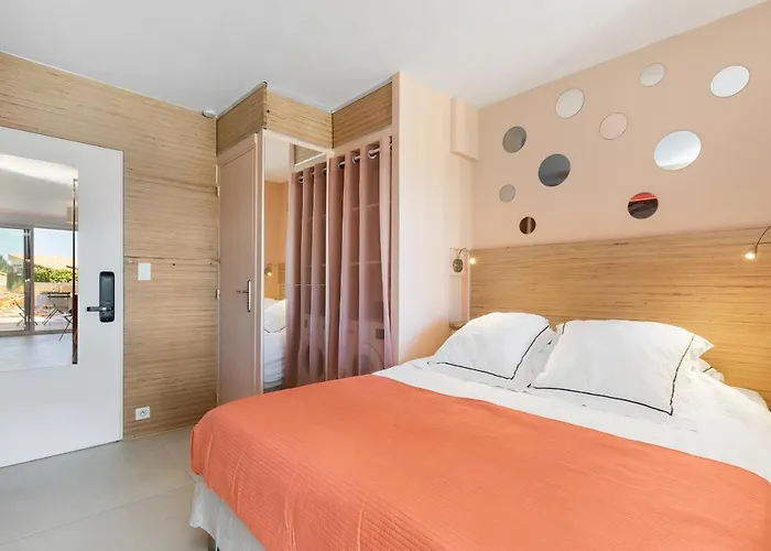 Appartement Love Nest Luxe - Terrasse - Design - Plage A Pied - Parking - Village Naturiste *